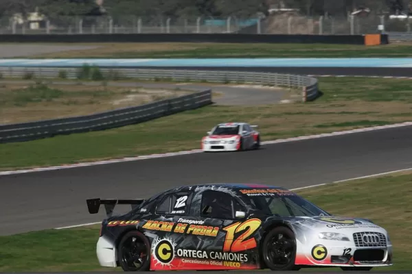 Entre libros y motores