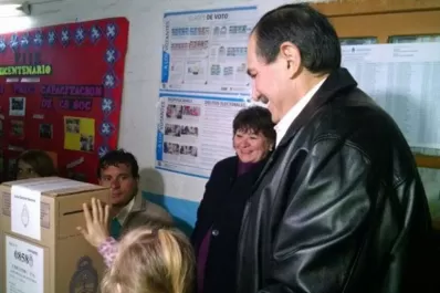 Alperovich: que cada uno vote sin presiones”