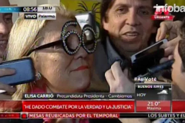 Elisa Carrió fue la primera presidenciable en votar