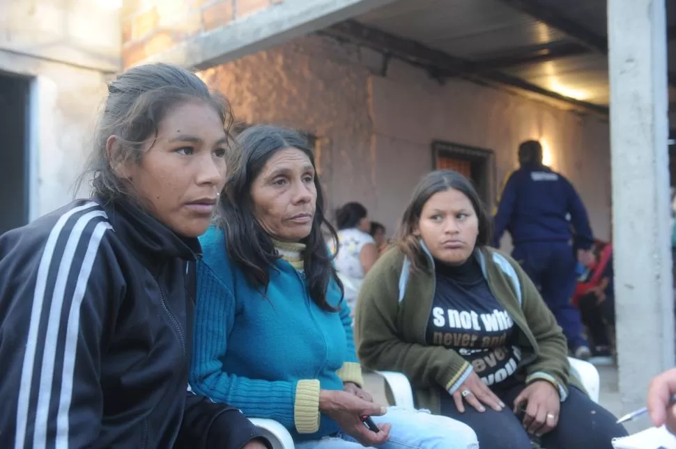 VERSIÓN MATERNA. “Le pusieron dos limones en la mano para decir que estaba robando”, asegurá Gladys respecto de la muerte de “El Mudo”. la gaceta / foto de antonio ferroni