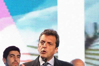 Massa aspira al balotaje y a descontarle puntos al macrismo