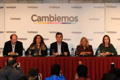 Macri le dice no al massismo y cree que llega al 45% en octubre