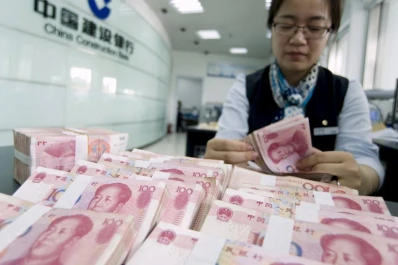China hace temblar al mundo al devaluar el yuan y reformar el sistema cambiario