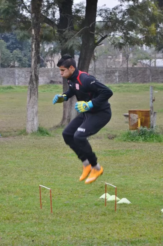 DESDE EL INICIO. Nicolás Carrizo, Lucas Bossio y Lucas Chacana jugarán el sábado frente a Tiro Federal, de Bahía Blanca.  