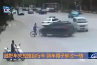 Un ciclista se salvó de milagro de morir atropellado