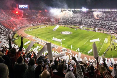 Escándalo: escuchas de cómo la barra de River hizo negocio en la final de la Copa Libertadores