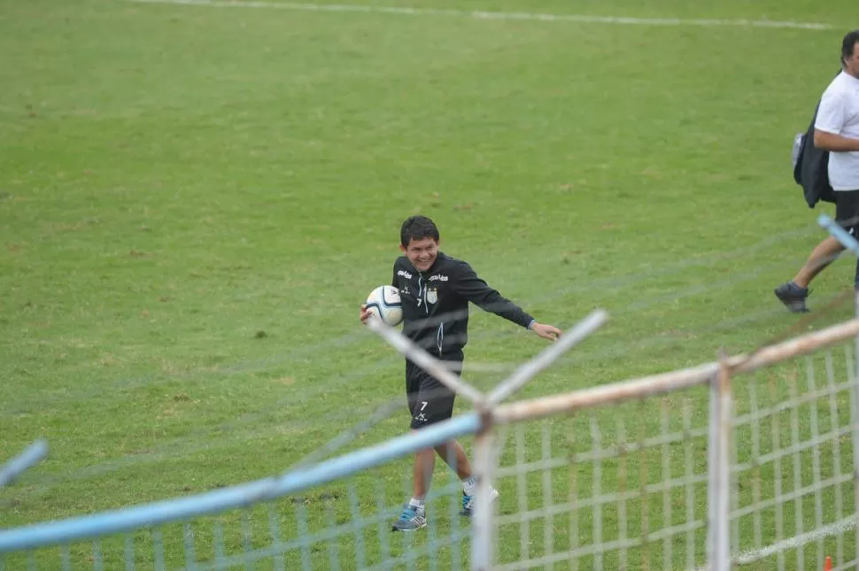 QUIERE ACABAR CON LA RACHA. “Pulguita” intentará mañana hacer un gol.  la gaceta / foto de franco vera (archivo)