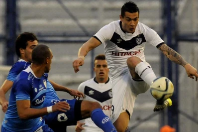 Vélez tampoco pudo con Rafaela y sigue en deuda