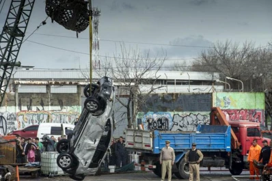 Encontraron el cuerpo del hombre que cayó al Riachuelo y aún buscan a su hijo