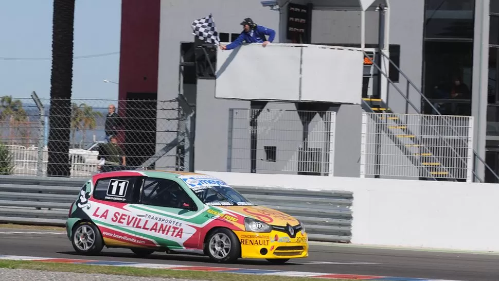 MERITORIO. El tucumano Ortega redondeó un gran fin de semana, subió al podio y crece en el campeonato. FOTO TOMADA DE APAT.ORG.AR