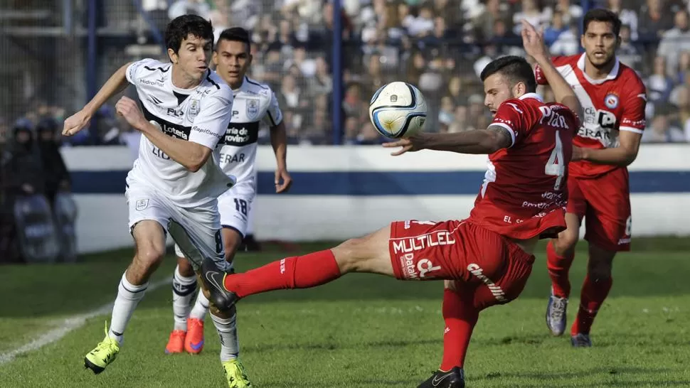 REMONTÓ. Gimnasia ganó un duelo increíble ante Argentinos. (DYN)