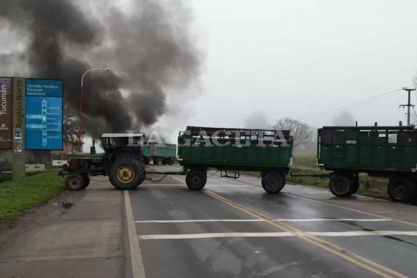 Cañeros cortan rutas al sur de la provincia