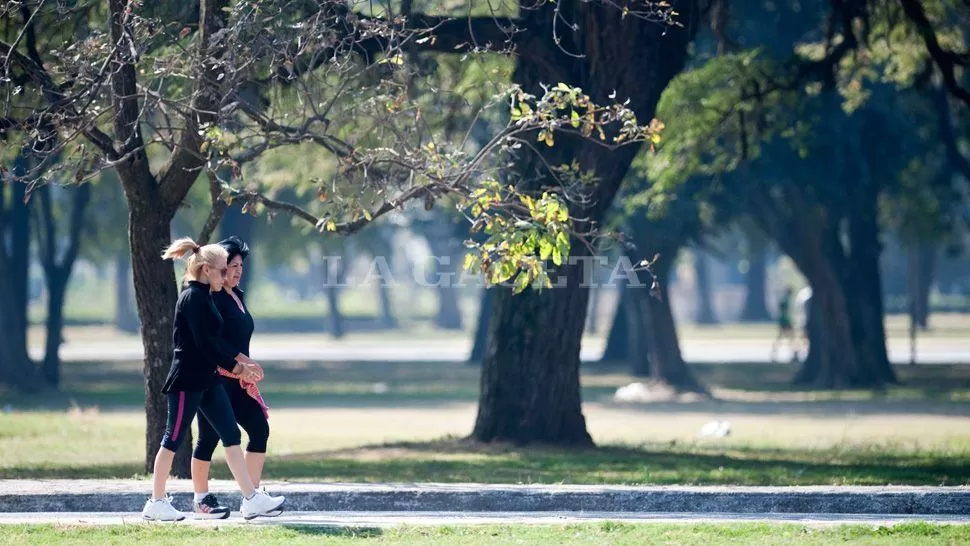 NO DESCUIDARSE. Aunque la jornada promete sol, habrá que tener un abrigo a mano. ARCHIVO LA GACETA / DIEGO ARAOZ