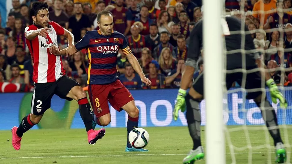 UN AVISO. Iniesta dijo que Barcelona ganará el Mundial de Clubes. (REUTERS)