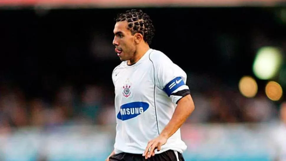 CRACK. Tevez durante su paso por Corinthians. (ARCHIVO)