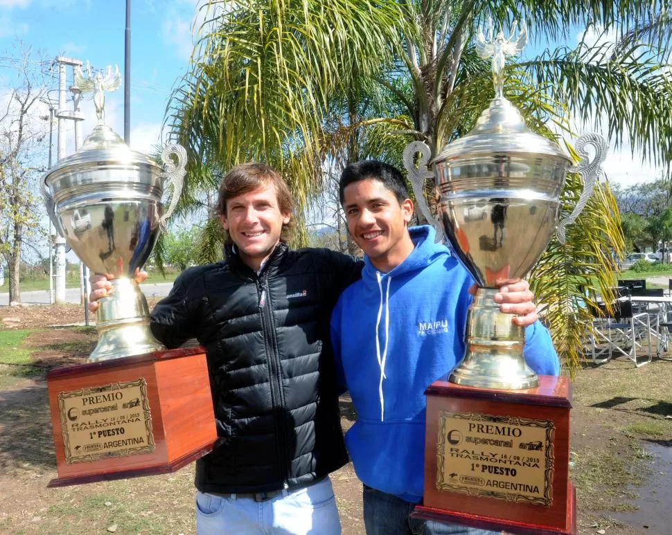 CON LA GACETA. Sundblad y Molina destacaron la cobertura de LG Deportiva. la gaceta / fotos de antonio ferroni