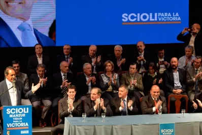 Contundente apoyo de Scioli a la fórmula Manzur-Jaldo