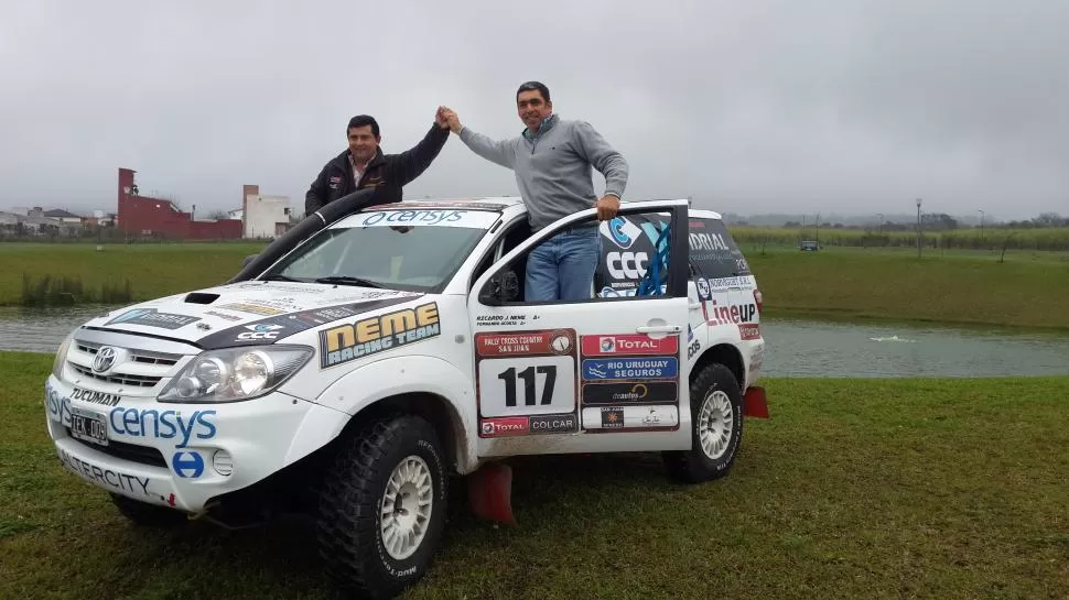 LA TRIPULACIÓN. Con la camioneta Toyota SW4, Ricardo Neme y Rodolfo Bollero quieren armar una dupla que dé que hablar. Los avala una trayectoria con muy buenos resultados y un proyecto serio. foto de motorplustucuman.com.ar 