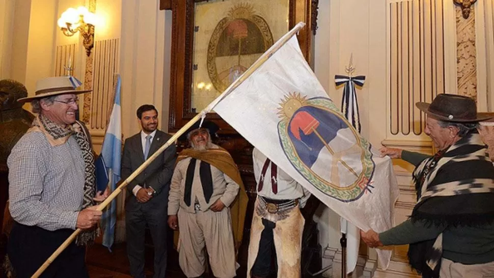 La conmemoración del Éxodo Jujeño tendrá a la Bandera Nacional de la Libertad civil como símbolo central