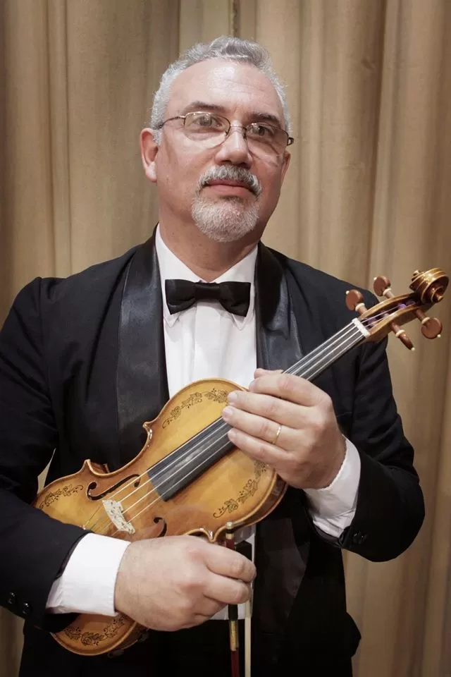 AL FRENTE. Tolcachir acredita formación y experiencia en dirección. 