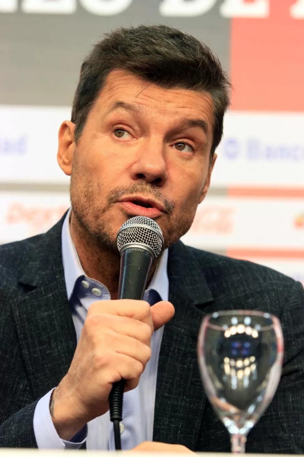 SE PRUEBA EL TRAJE. Marcelo Tinelli pidió que se realice una auditoría en la AFA. dyn 