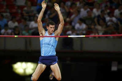 Germán Chiaraviglio logró una histórica clasificación a la final del Mundial de salto con garrocha
