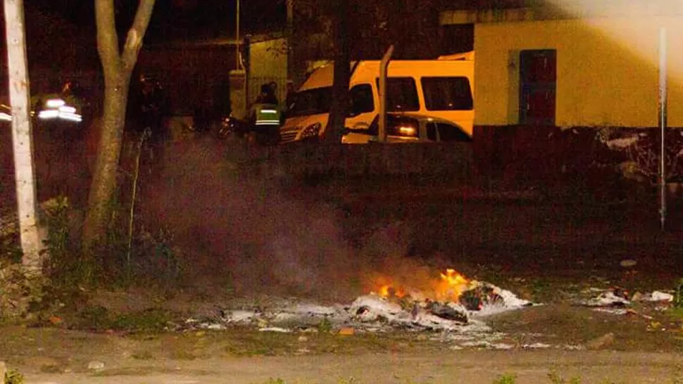 Gases lacrimógenos y tensión en una escuela de Alberdi