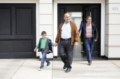 Manzur, de las guardias médicas a la política