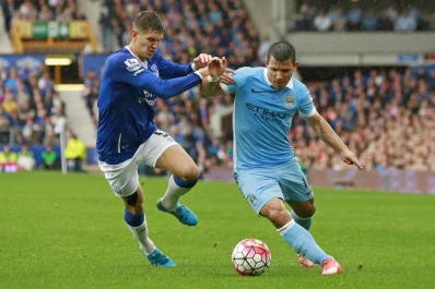 El “City” de Agüero lidera la Premier con puntaje ideal