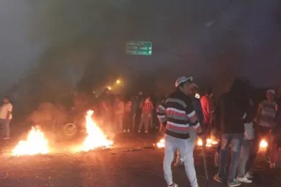 Protestas y cortes en la ruta 302 tras las elecciones de ayer