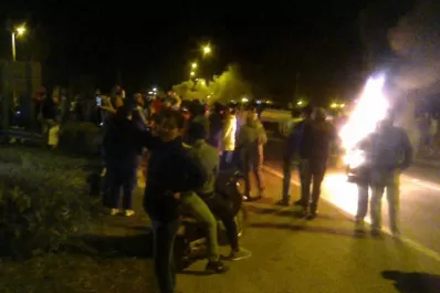El repudio, en Alberdi, se trasladó de la plaza de la ciudad a la ruta 38
