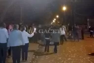 Unas 200 personas expresaron su malestar en la casa de Manzur