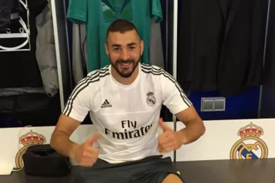 Benzema se rió de sus detractores y dejó claro que se queda en Real Madrid
