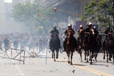 Declaró un ex policía que disparó balas de plomo en el juicio por la represión de 2001