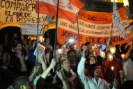 Cantos alrededor de la plaza y reparto de “bolsones”