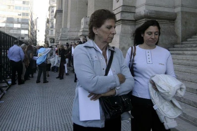 Citan a indagatoria a la madre y a la hermana de Nisman por lavado de activos