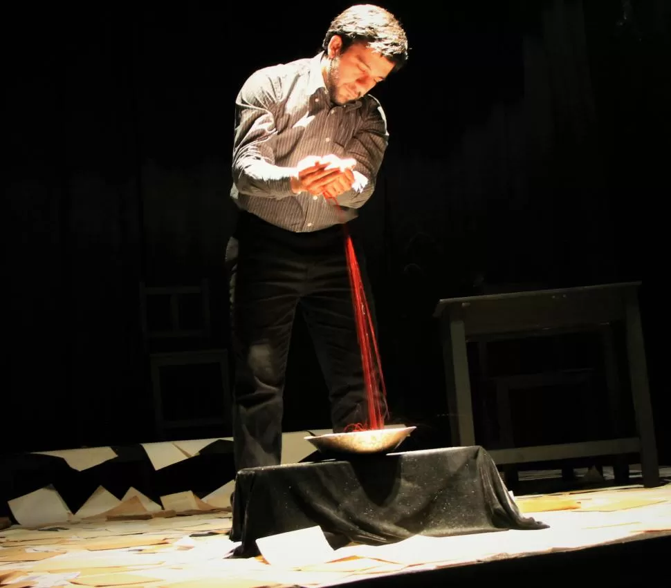 EN LA PIEL DEL HÉROE. Daniel Hipólito Fernández interpreta a José Artigas, el defensor de la Banda Oriental. Gentileza Carlos Alsina