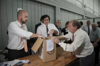 Abrieron una urna del sur de la Capital y no tenía los votos