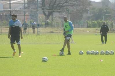 Patronato y Atlético pelearán por el primer ascenso
