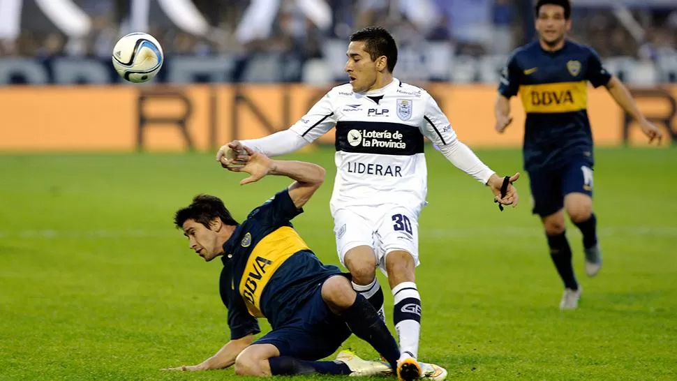 CON TODO. Boca y Gimnasia no escondieron la pierna. (DyN)