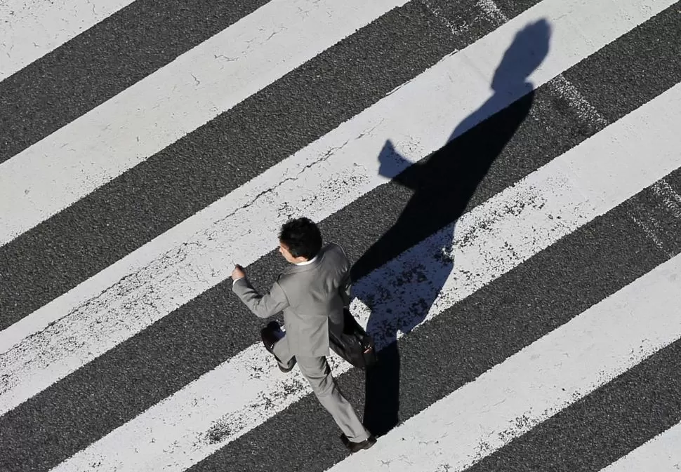 UNA SENDA DIFÍCIL. En Tucumán, la creación de empleo tiende a desacelerarse, según los indicadores oficiales. credito