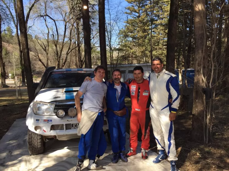 SOCIALES. Neme y Bollero compartieron charlas con Di Palma y su navegante. prensa neme racing team 