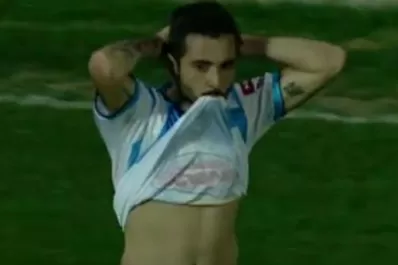 Mirá el golazo en contra en cancha de Ferro