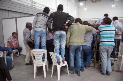 Manzur pasó a Cano en el octavo día de conteo