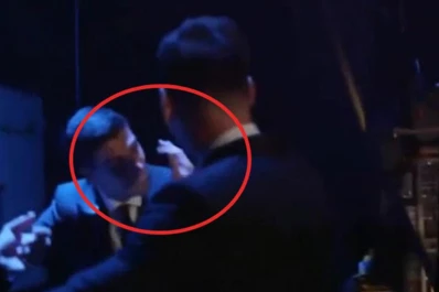 ¡No aprende más! Ahora Suárez también mordió a Messi