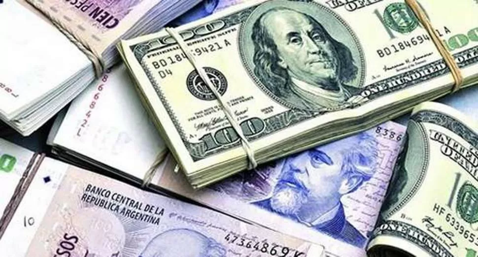 VERSUS EL DÓLAR. En lo que va del año, el peso acumula una caída del 8,16% respeto de la divisa de EEUU. la gaceta / archivo