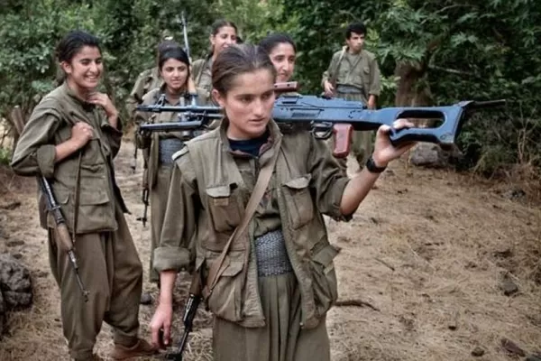 Un batallón de mujeres kurdas atormenta a las milicias de Estados Islámico