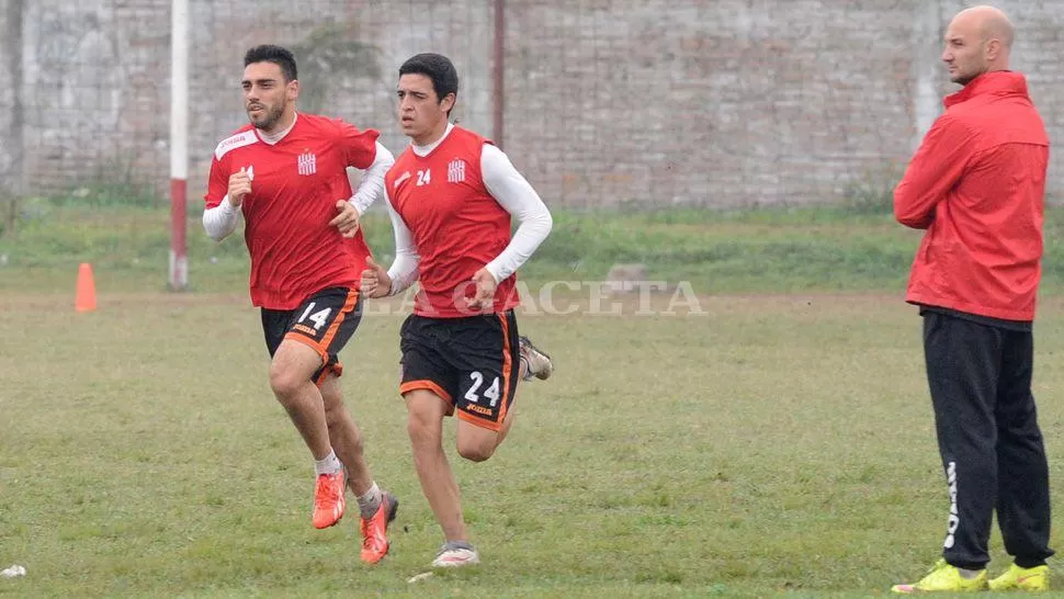 CONFORME. El entrenador apenas retocará la alineación que venció a Chaco For Ever, el último fin de semana, en La Ciudadela. ARCHIVO LA GACETA