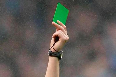 ¿Se viene la tarjeta verde en el fútbol?