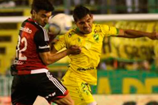 Newell's no levanta cabeza y Defensa se aprovechó